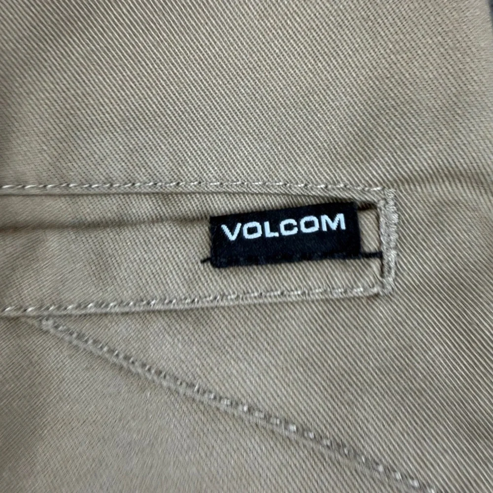 Volcom Chino Shorts Men's 29 Khaki Tan Frickin Modern Fit Repreve A0911600